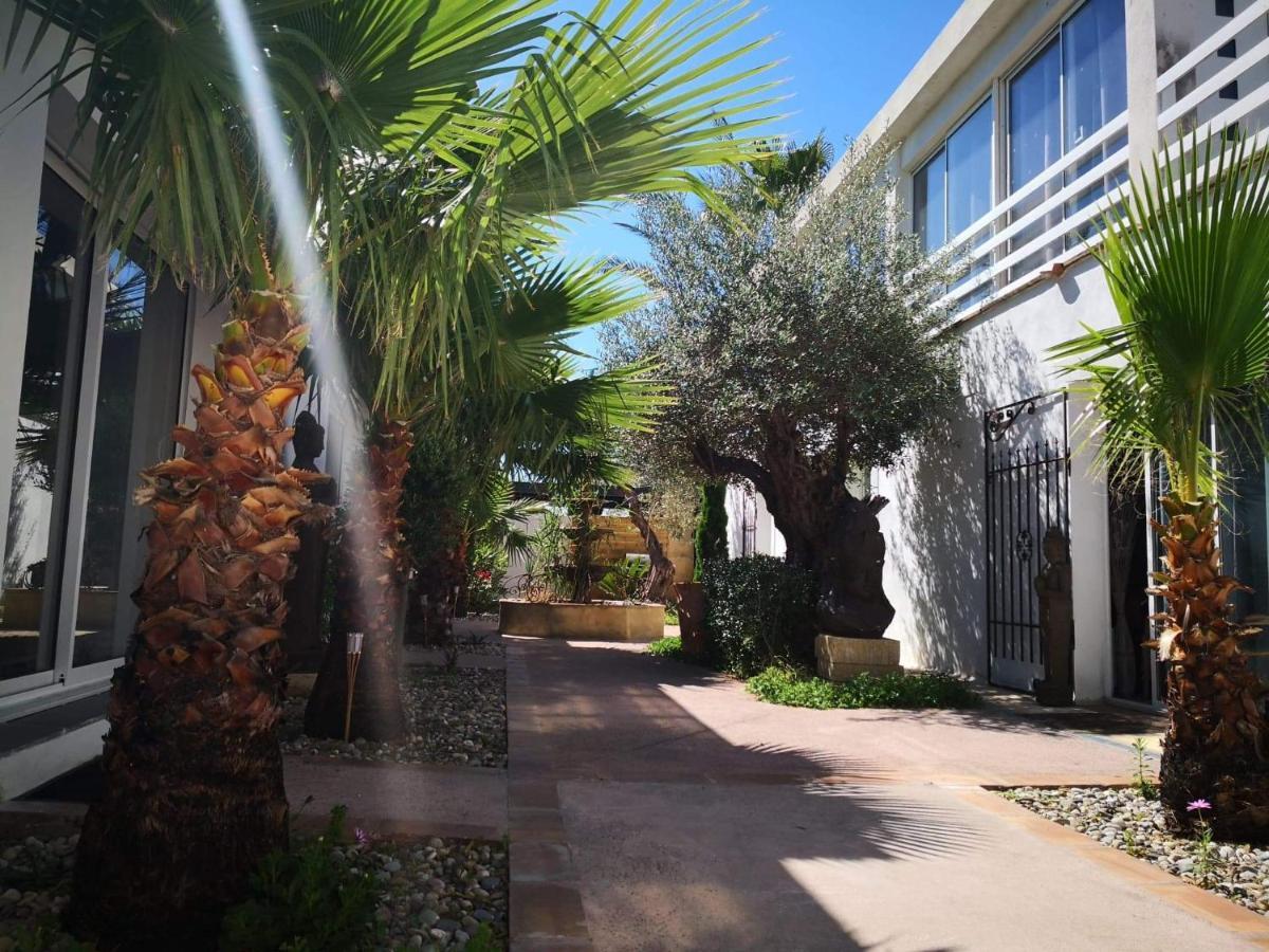 Mas La Farelle Gite, Fitness & Salle De Jeux Gratuite & Spa En Supplement Nîmes Exterior foto